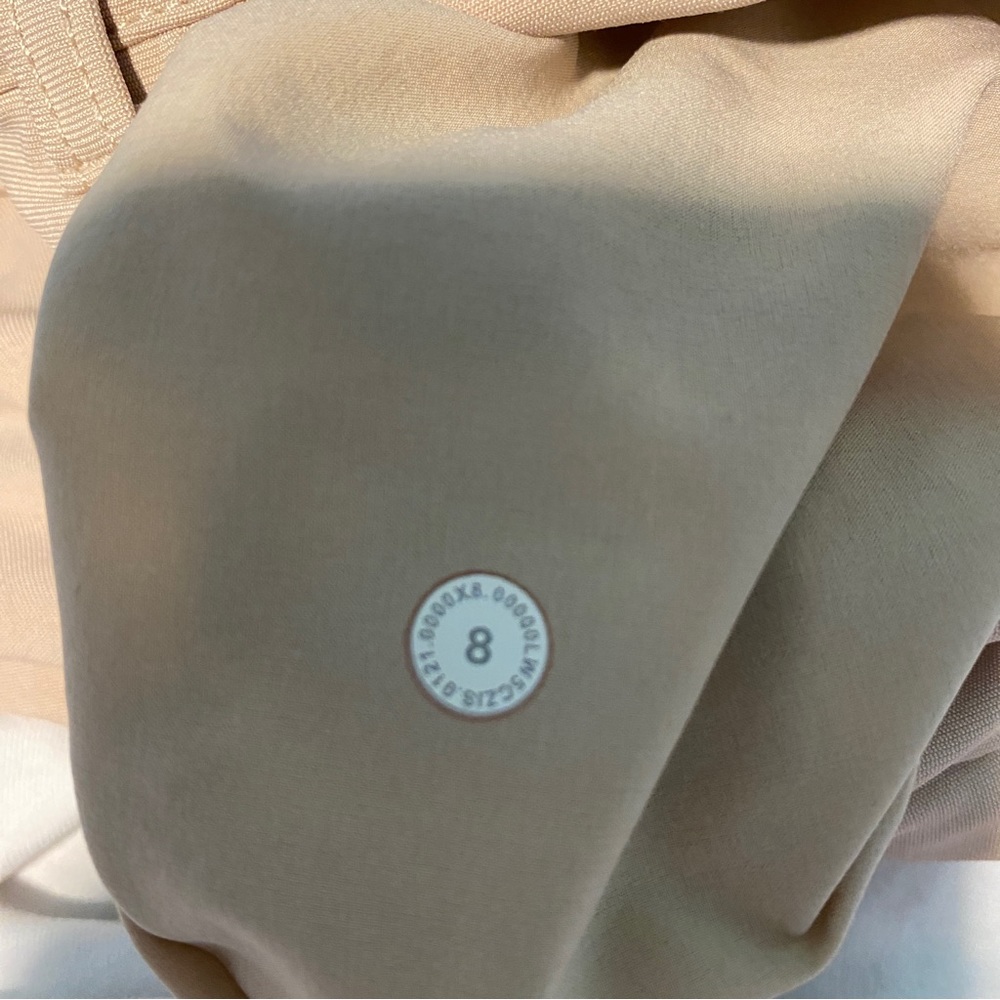 Lululemon 5 Pocket Slim-Leg Pant Jean
Lightweight EUC NWOT - Picture 3 of 6